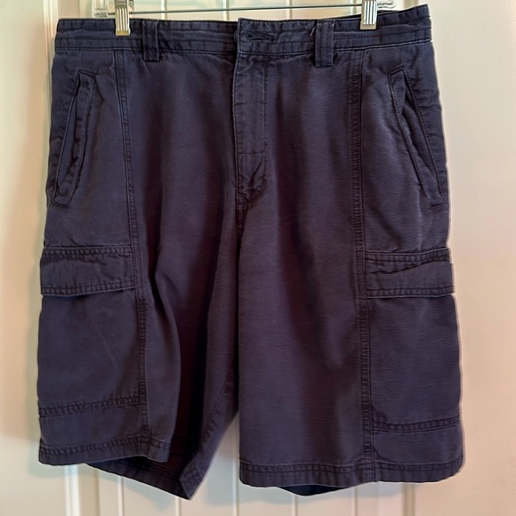 Tommy Bahama Other - Tommy Bahama Cargo Shorts
